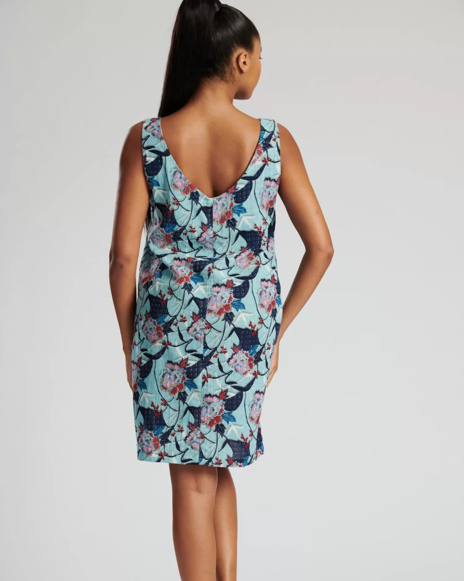 Pistachio Dresses | Blue Floral Sleeveless Shift Dress