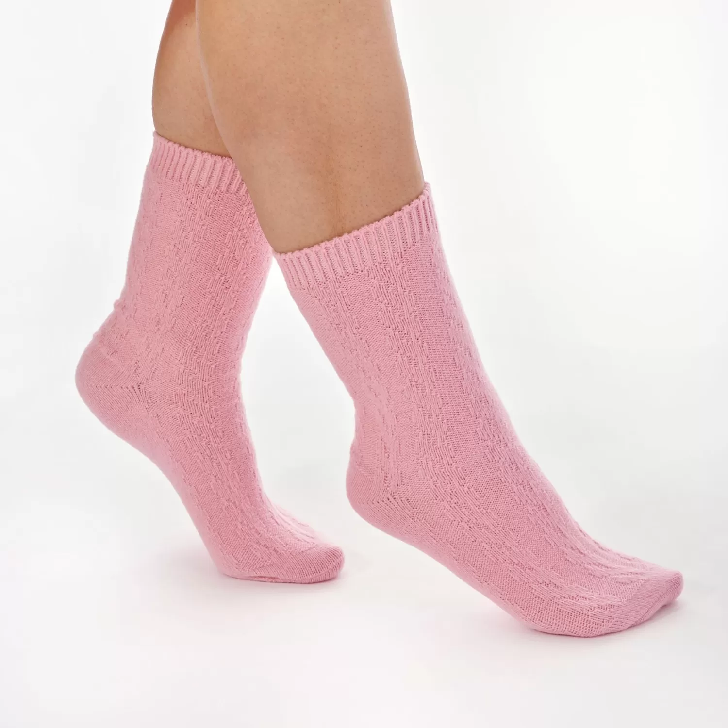 Slenderella Socks | Super Soft Cable Knit Bed Socks - Pink